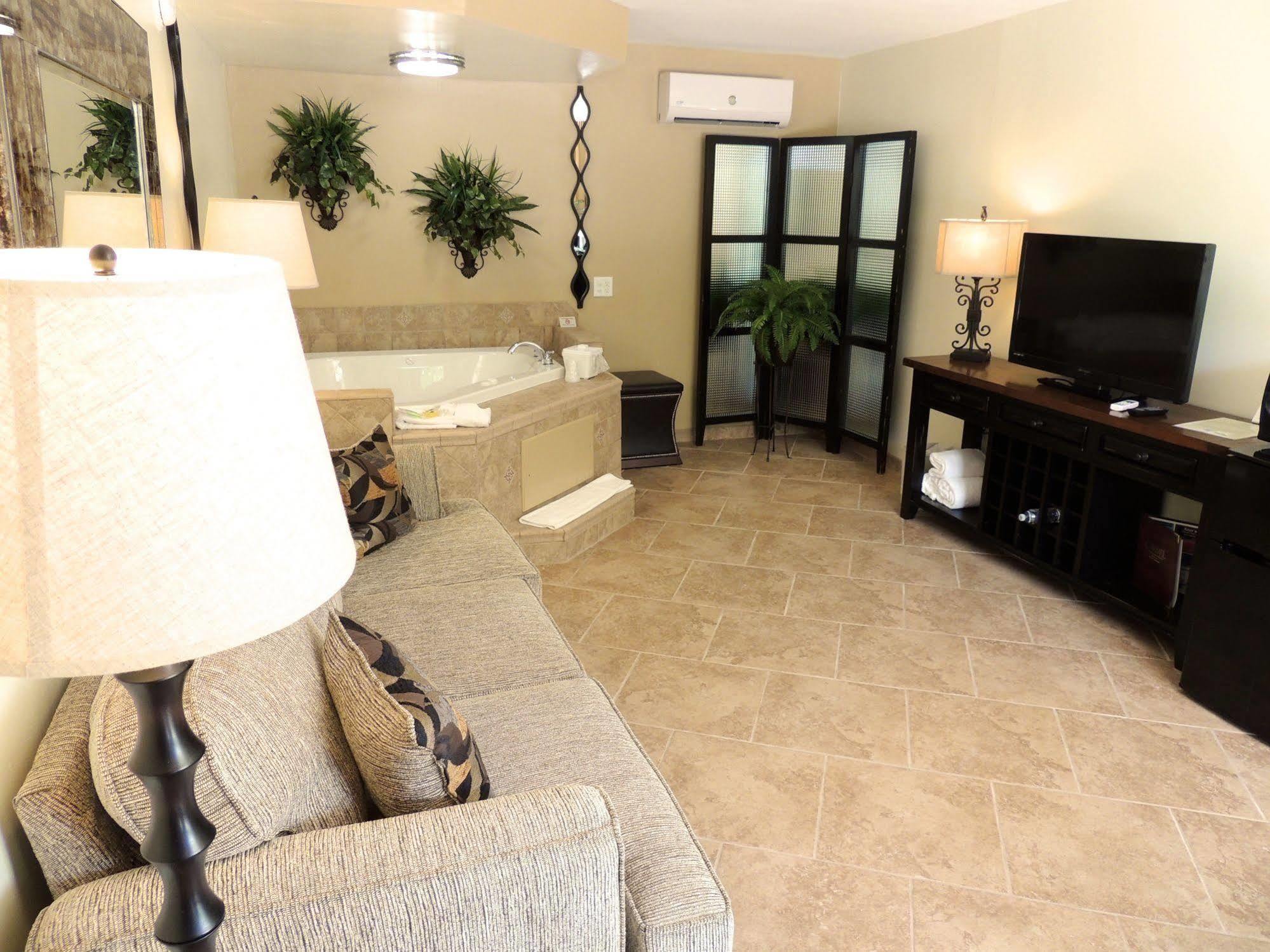 Carmel Inn And Suites Thibodaux Εξωτερικό φωτογραφία